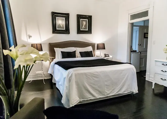 Manoir Becancourt Hotel