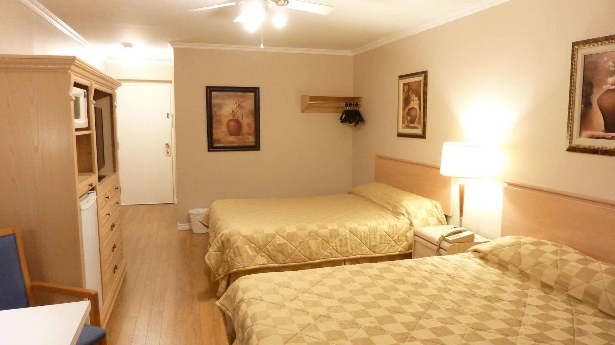 Manoir Becancourt Hotel